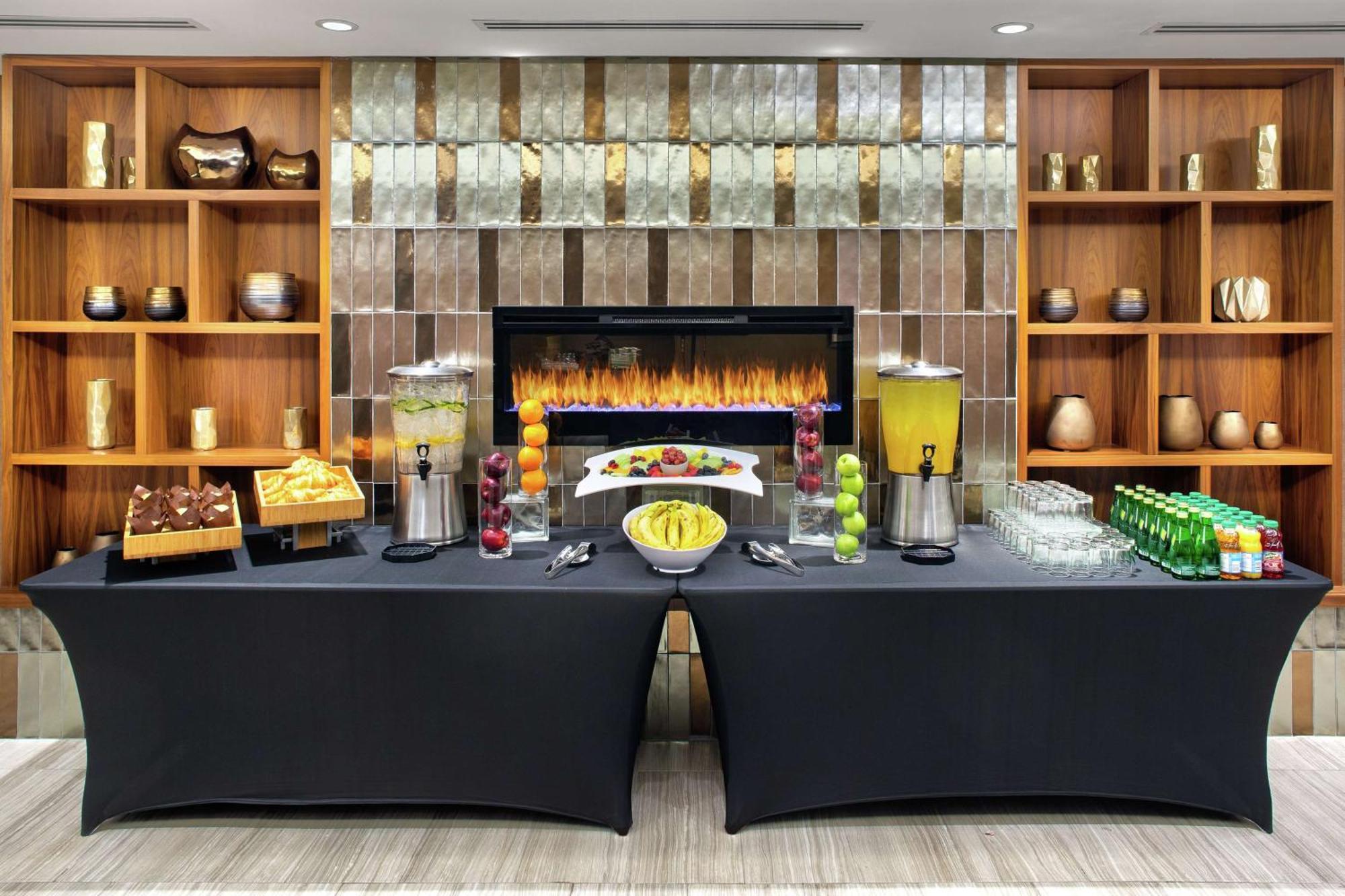 Doubletree By Hilton Toronto Airport, On Hotell Eksteriør bilde